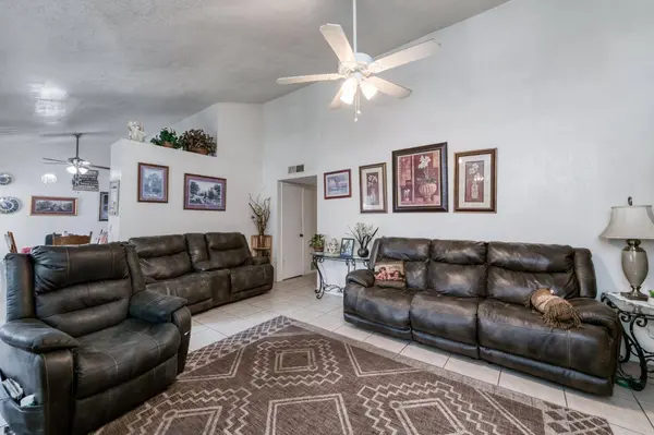6338 N Maroa AVE #118, Fresno, CA 93704