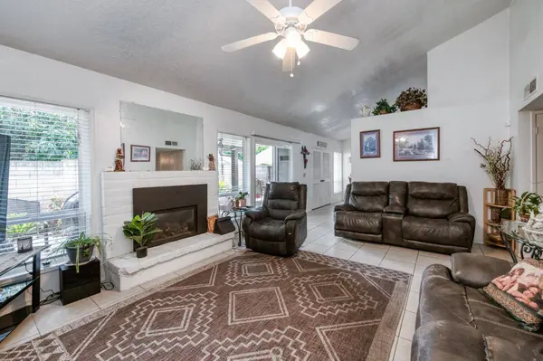6338 N Maroa AVE #118, Fresno, CA 93704