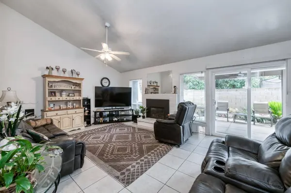 6338 N Maroa AVE #118, Fresno, CA 93704