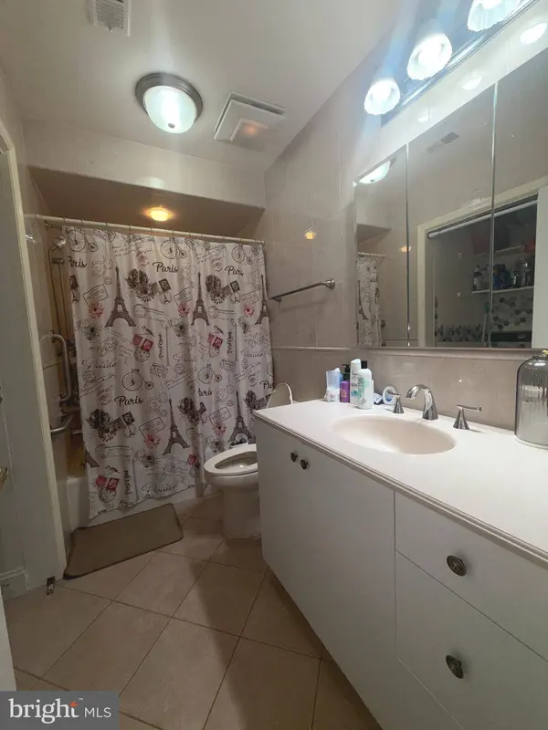 21 CHANDLER LN, Voorhees, NJ 08043