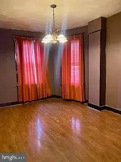 25 LAUREL AVE, Trenton, NJ 08618