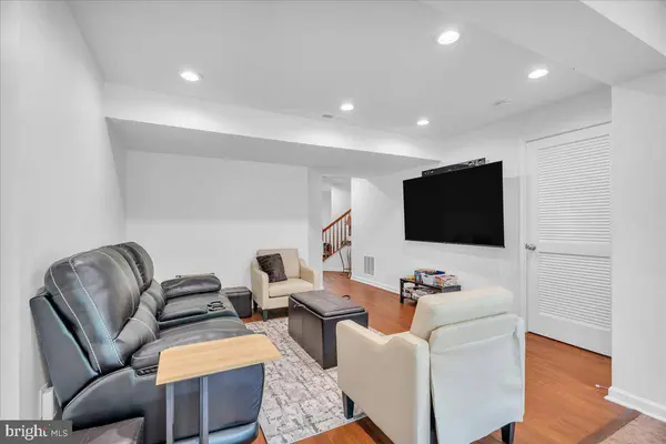 344 CRISTAUDO CT, Mount Royal, NJ 08061