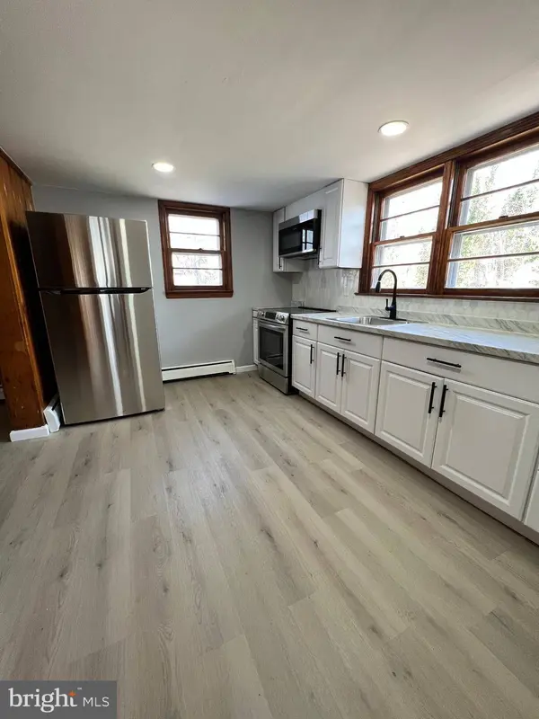 141 W MAIN ST, Penns Grove, NJ 08069