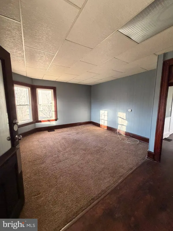 212 HELMS AVE #FIRST FLOOR, Swedesboro, NJ 08085