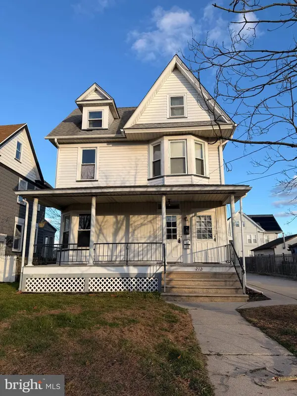 212 HELMS AVE #FIRST FLOOR