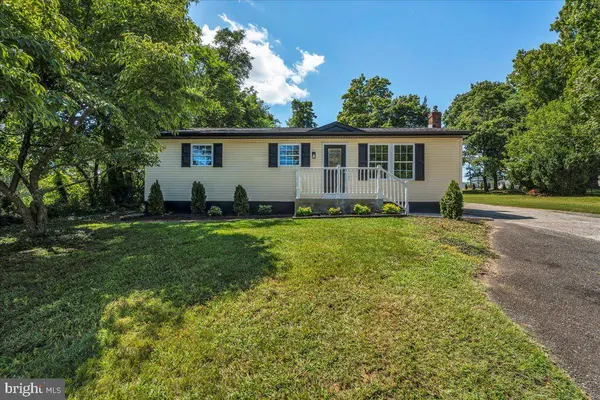 409 MANTUA BLVD