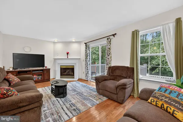 33 NORMANS FORD DR, Sicklerville, NJ 08081