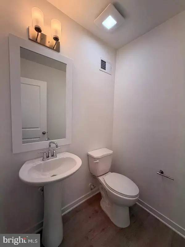 54 SILVERBELL AVE, Berlin, NJ 08009