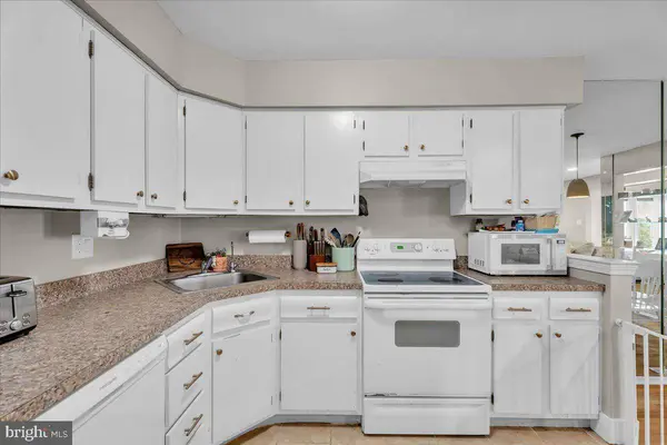 13 BRIGHTON PL, Sewell, NJ 08080