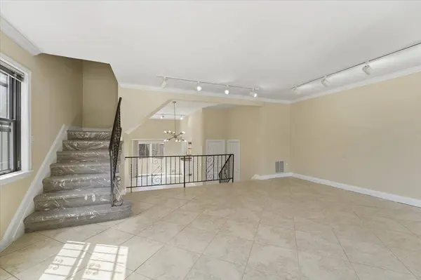 295 9TH ST  #whole House, Jc Downtown, NJ 07302