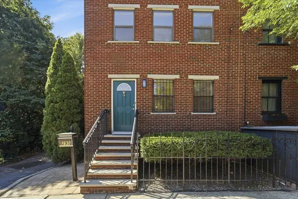 295 9TH ST  #whole House, Jc Downtown, NJ 07302