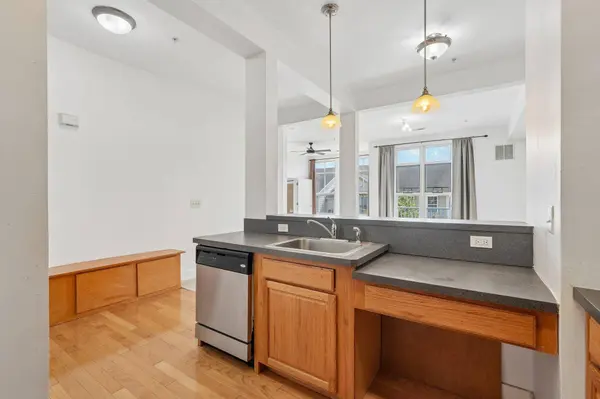 3 GREENWICH DR  #97, Jc West Bergen, NJ 07305