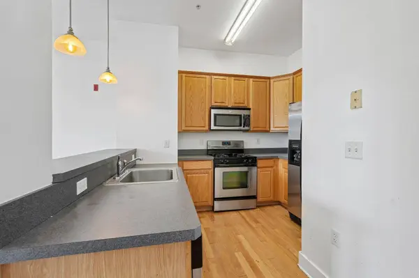 3 GREENWICH DR  #97, Jc West Bergen, NJ 07305