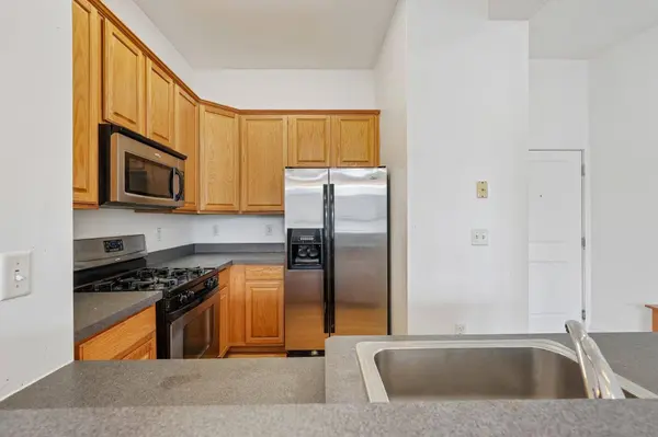 3 GREENWICH DR  #97, Jc West Bergen, NJ 07305