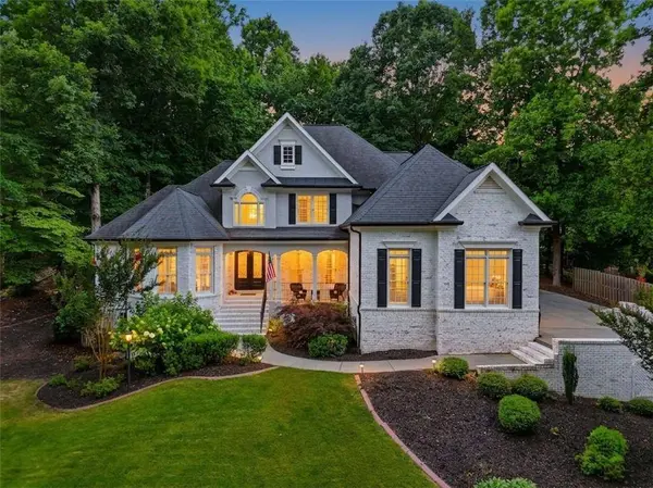 5025 Towne Lake HL N, Woodstock, GA 30189