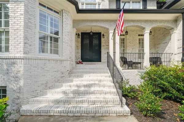 5025 Towne Lake HL N, Woodstock, GA 30189