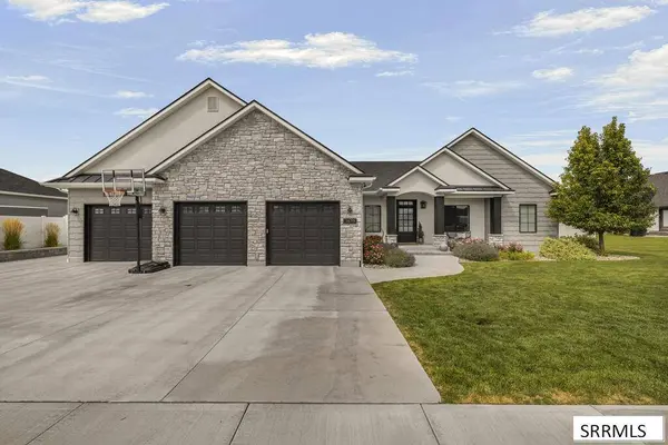 3873 E Pond View Drive
