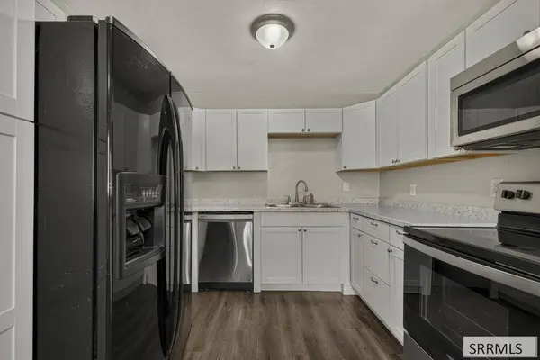 657 1st W, Ririe, ID 83443