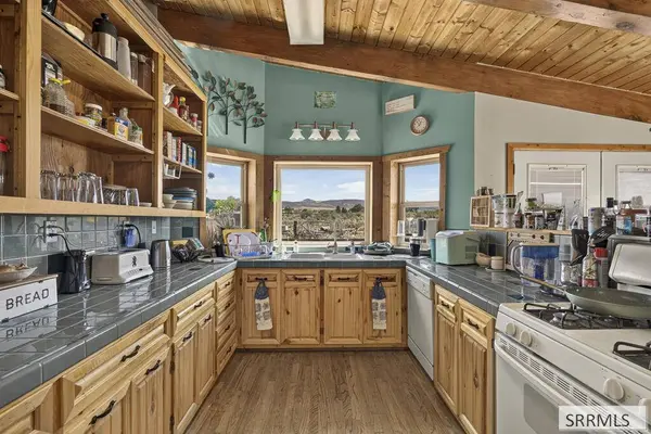 1493 E Jensen Road, Mccammon, ID 83250