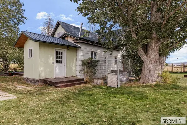 855 E 1100 N, Shelley, ID 83274