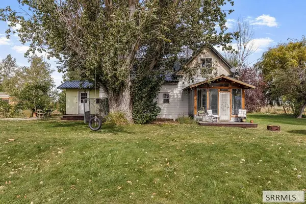 855 E 1100 N, Shelley, ID 83274