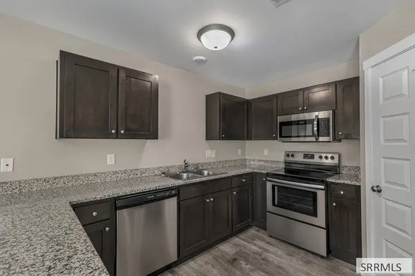 806 Trails End, Idaho Falls, ID 83401