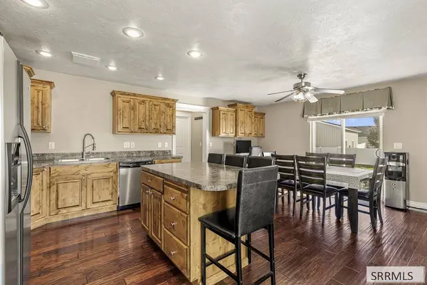 3000 Lilac Circle, Iona, ID 83427