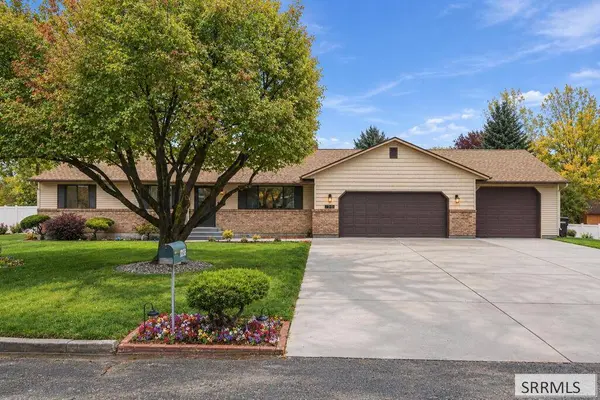 1885 Heather Lane, Ammon, ID 83406