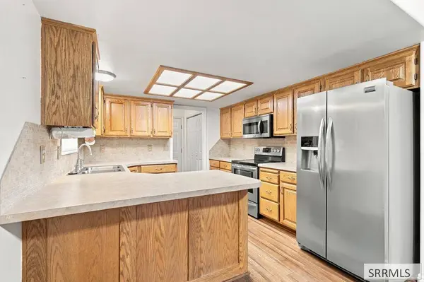 1885 Heather Lane, Ammon, ID 83406