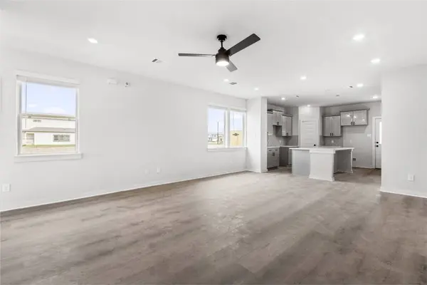1107 Manteca Dr, Rosharon, TX 77583