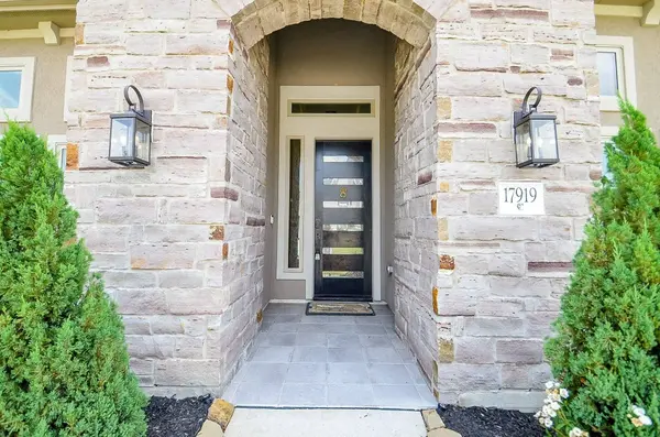 17919 San Gabriel Glen DR, Cypress, TX 77433