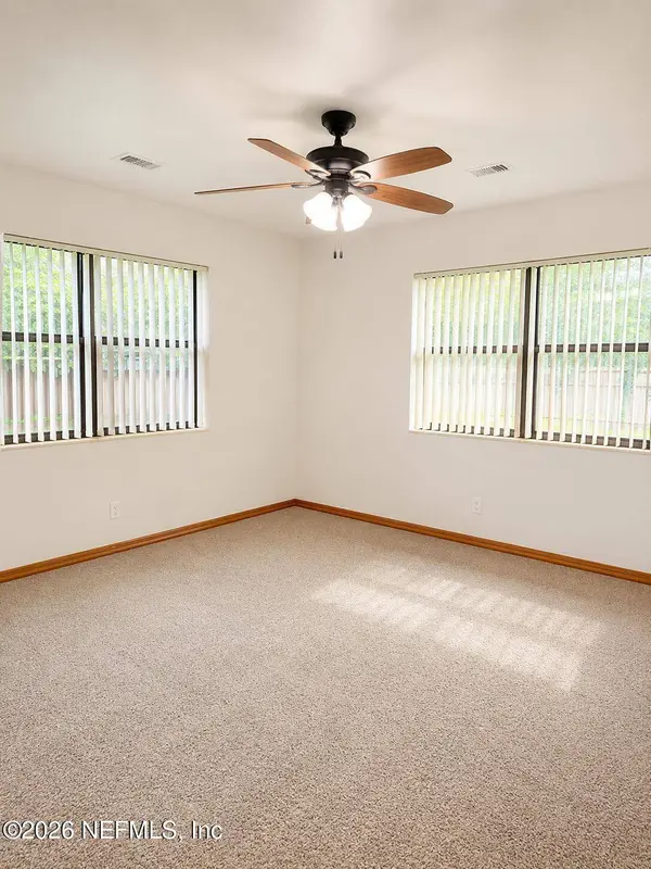 5060 CARMEL DR, Jacksonville, FL 32244