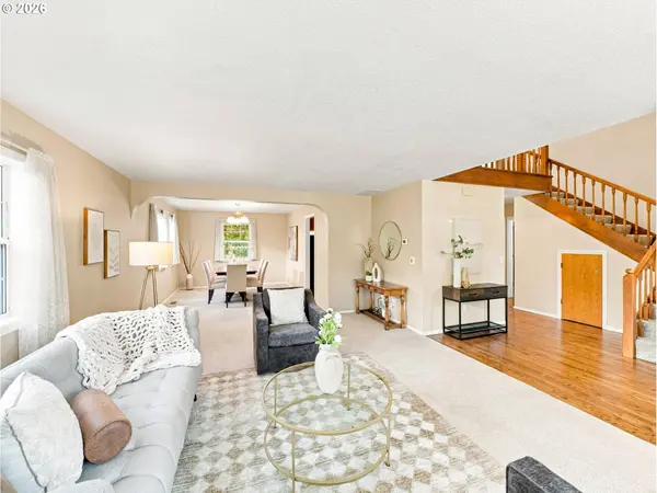 830 NE 157TH AVE, Portland, OR 97230