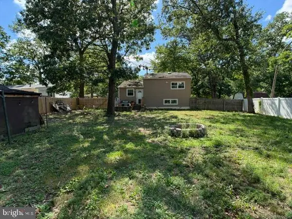 502 WILDWOOD AVE, Williamstown, NJ 08094