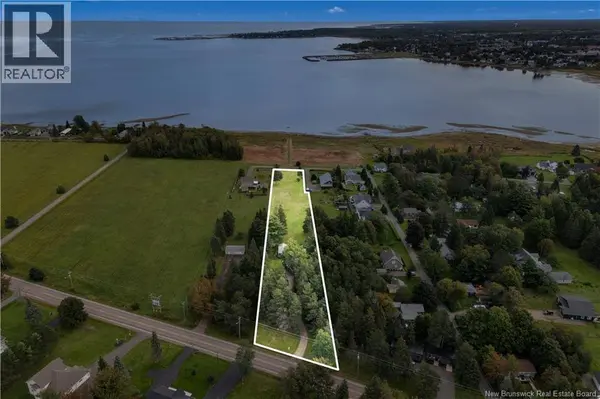 72 Hanington, Shediac Cape, NB E4P3E2
