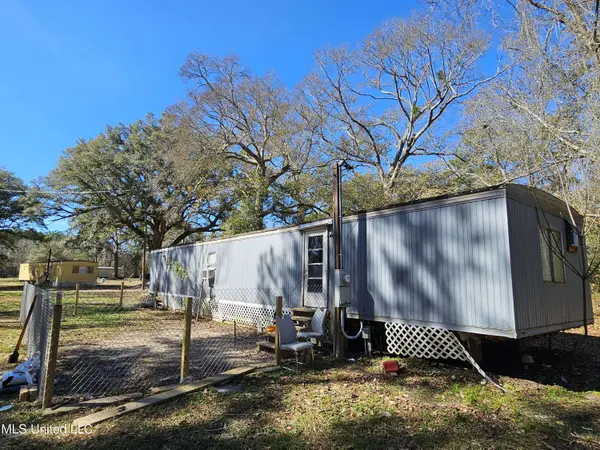 23061 Rd 262 #23063, Picayune, MS 39466