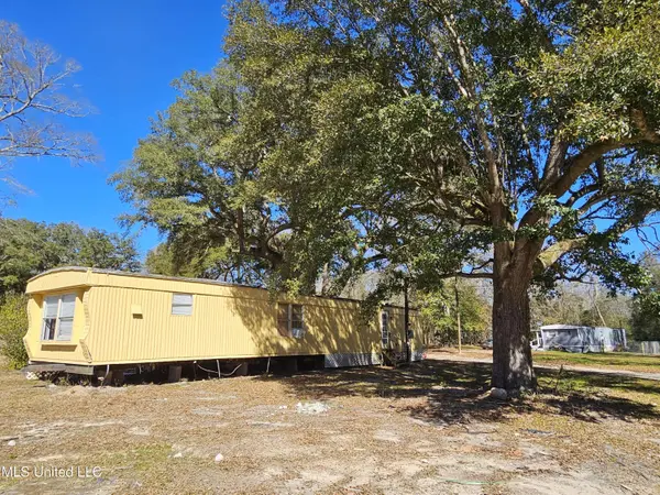 23061 Rd 262 #23063, Picayune, MS 39466