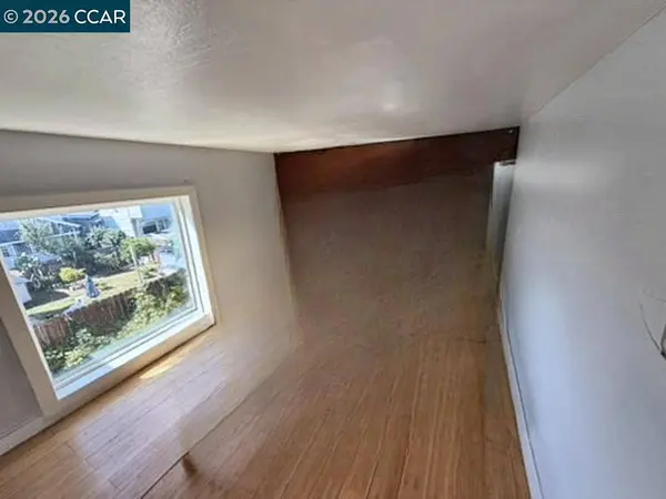 5383 Bancroft Ave, Oakland, CA 94601