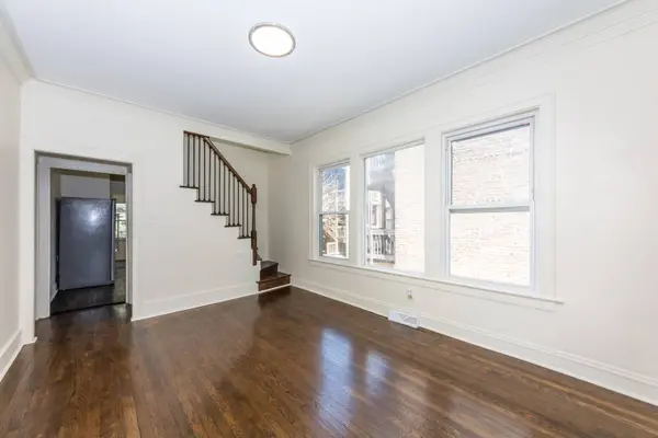 56 W 76th ST, Chicago, IL 60620