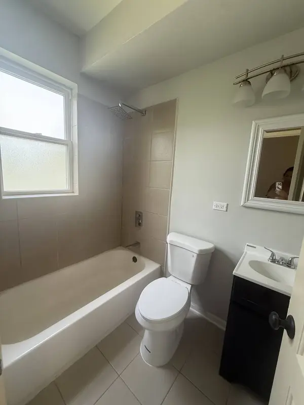 7626 S Drexel ST #1W, Chicago, IL 60619