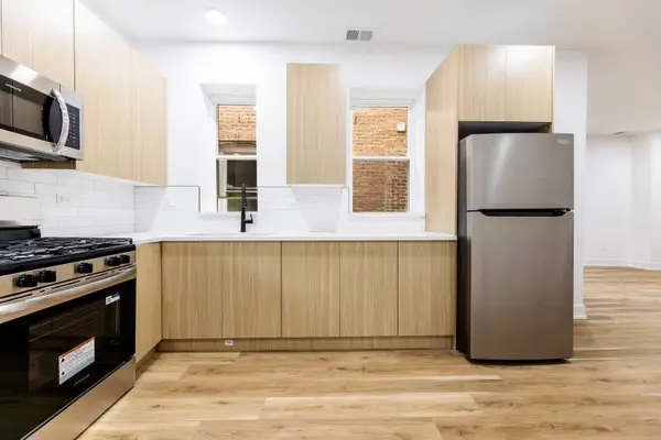 239 W 74th ST #2, Chicago, IL 60621