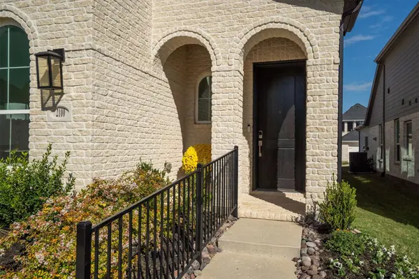 2100 Chance LN, Northlake, TX 76247