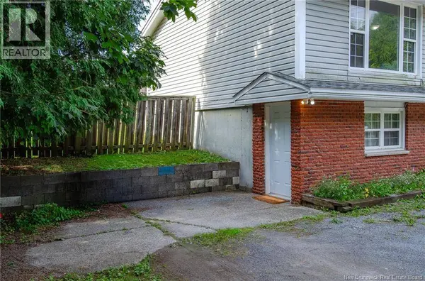 6 Parkdale Avenue, Rothesay, NB E2E3P1