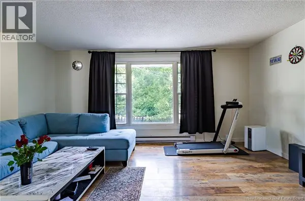 6 Parkdale Avenue, Rothesay, NB E2E3P1
