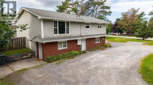 6 Parkdale Avenue, Rothesay, NB E2E3P1