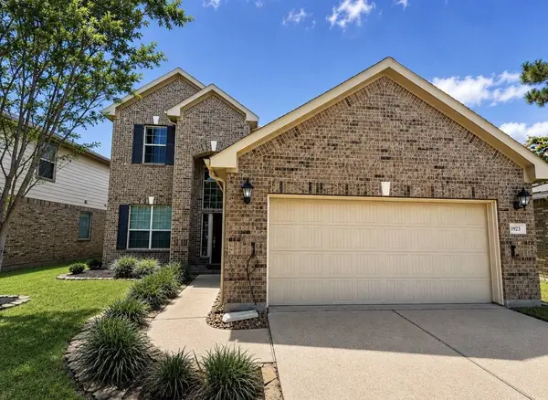 1923 Pontius DR