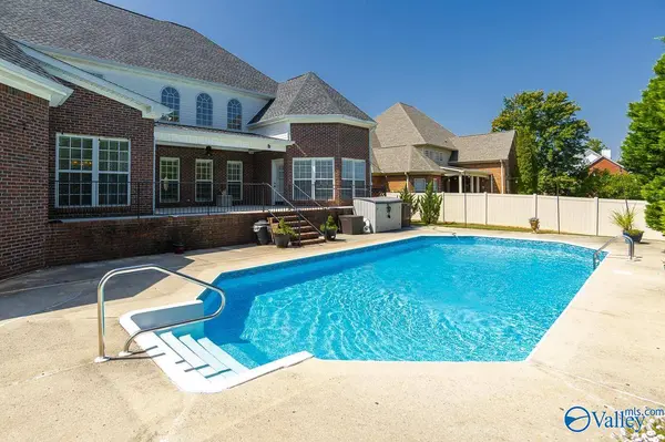 100 Overleaf Point SW, Huntsville, AL 35824