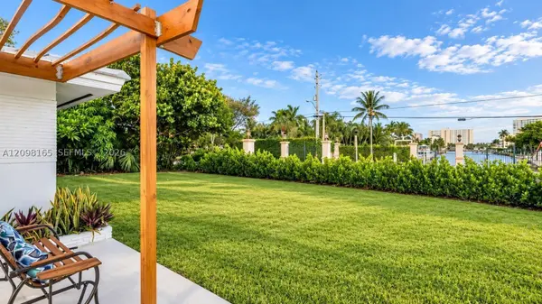 201 NE 26th Ave, Pompano Beach, FL 33062