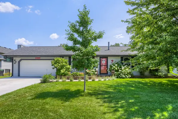 12255 Magnolia St NW, Minneapolis, MN 55448-2118
