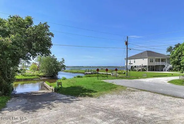 164 Bahama DR, Hampstead, NC 28443